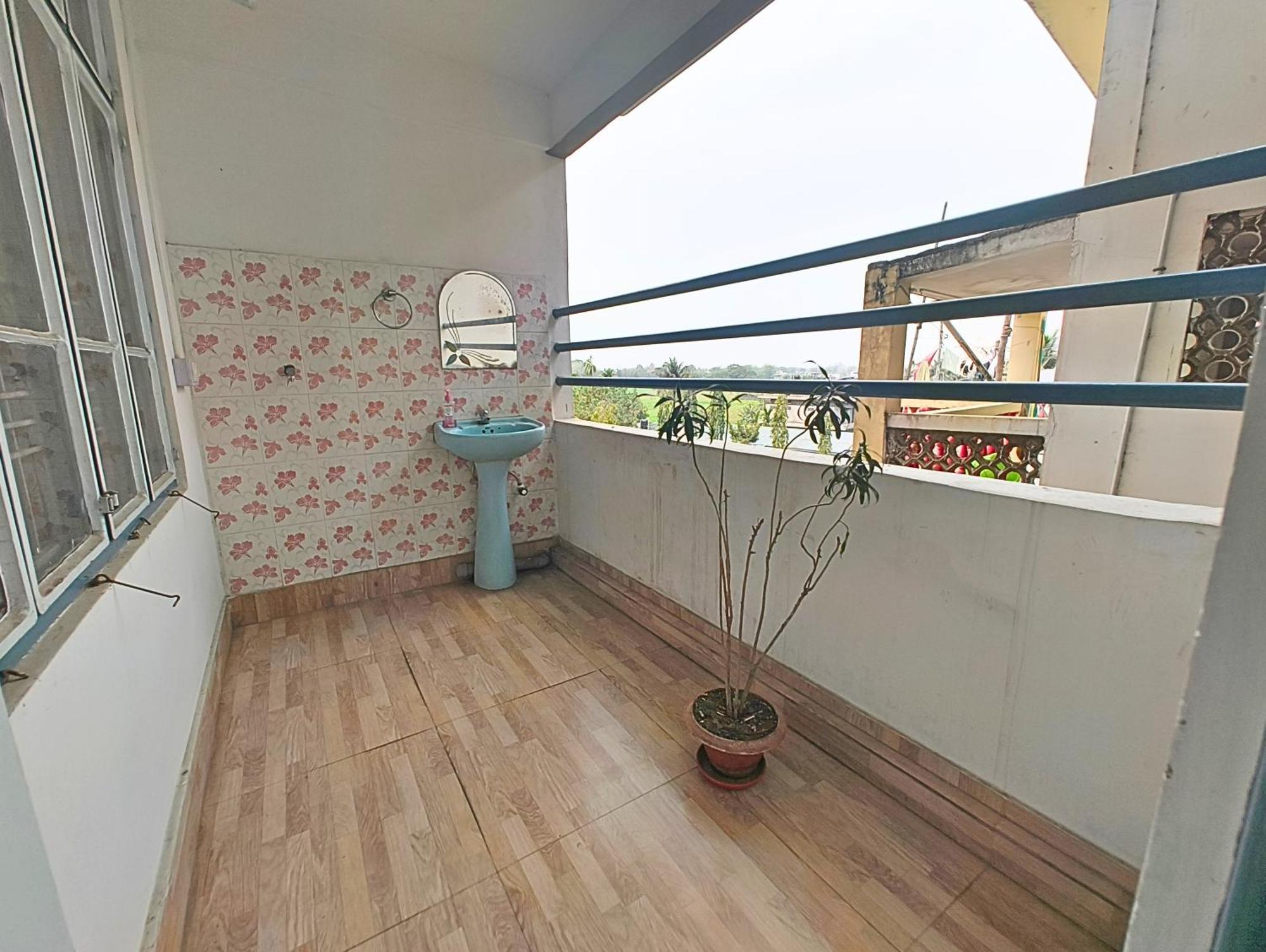 Taj Residency Holiday Homestay -Entire 1Bhk & 2Bhk Private Apartments -Call 767Ooo54Oo Jorhat Exterior photo